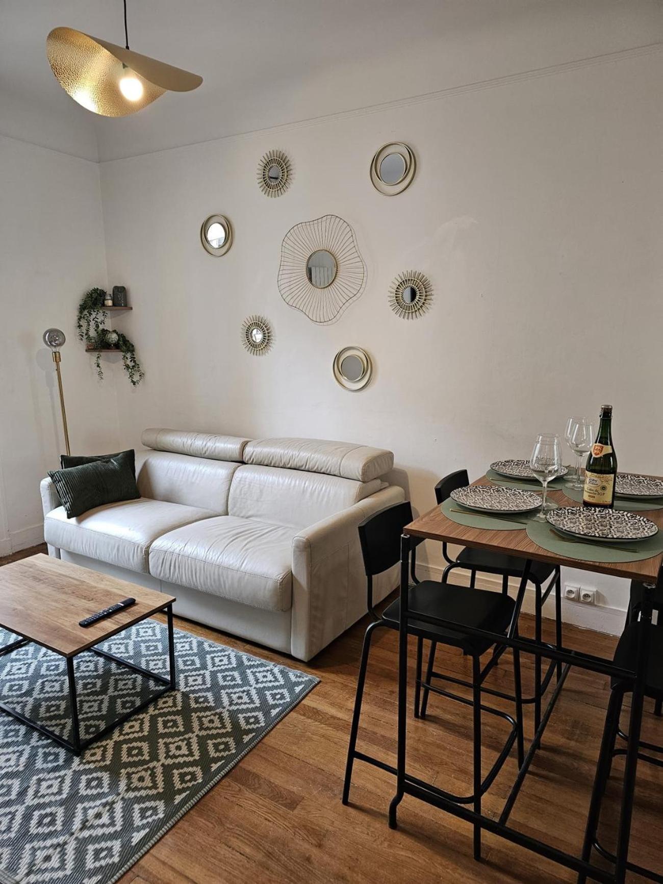 Beautiful 1 Bedroom Flat In Paris 17Th Luaran gambar